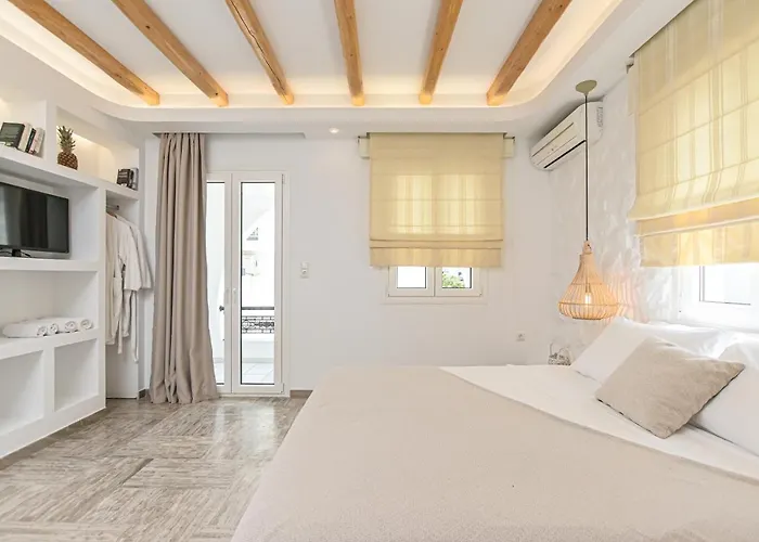 Blue Sky Summer Hotel Naxos City