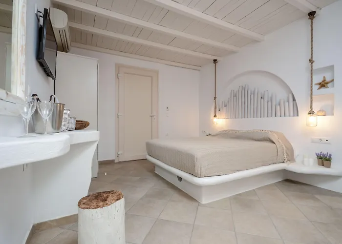 Blue Sky Summer Hotel Naxos City