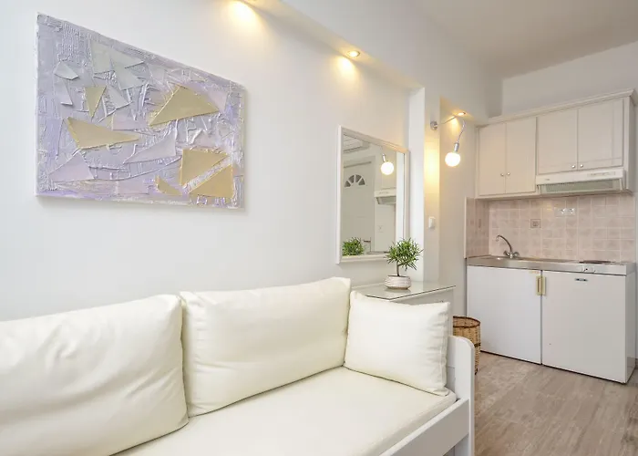 Hotel Blue Sky Summer