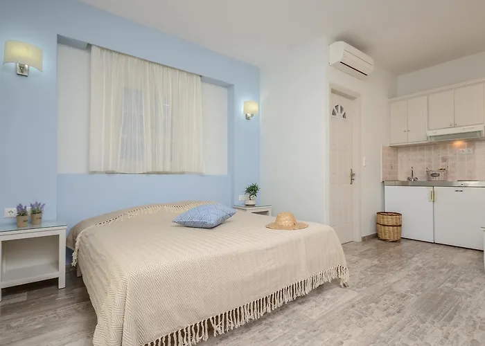 Blue Sky Summer Отель