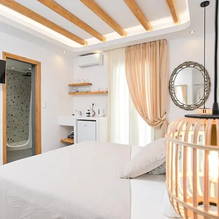 Blue Sky Summer Hotel Naxos City