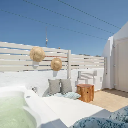 Blue Sky Summer Hotel