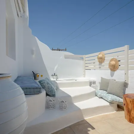 Blue Sky Summer Hotel