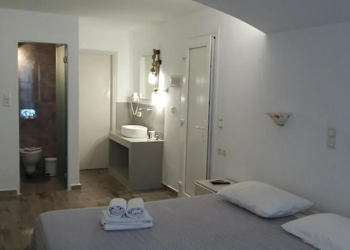 Blue Sky Summer 2* Naxos City