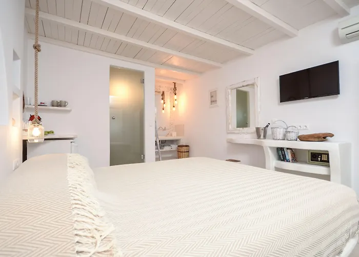 Blue Sky Summer Hotel 2*